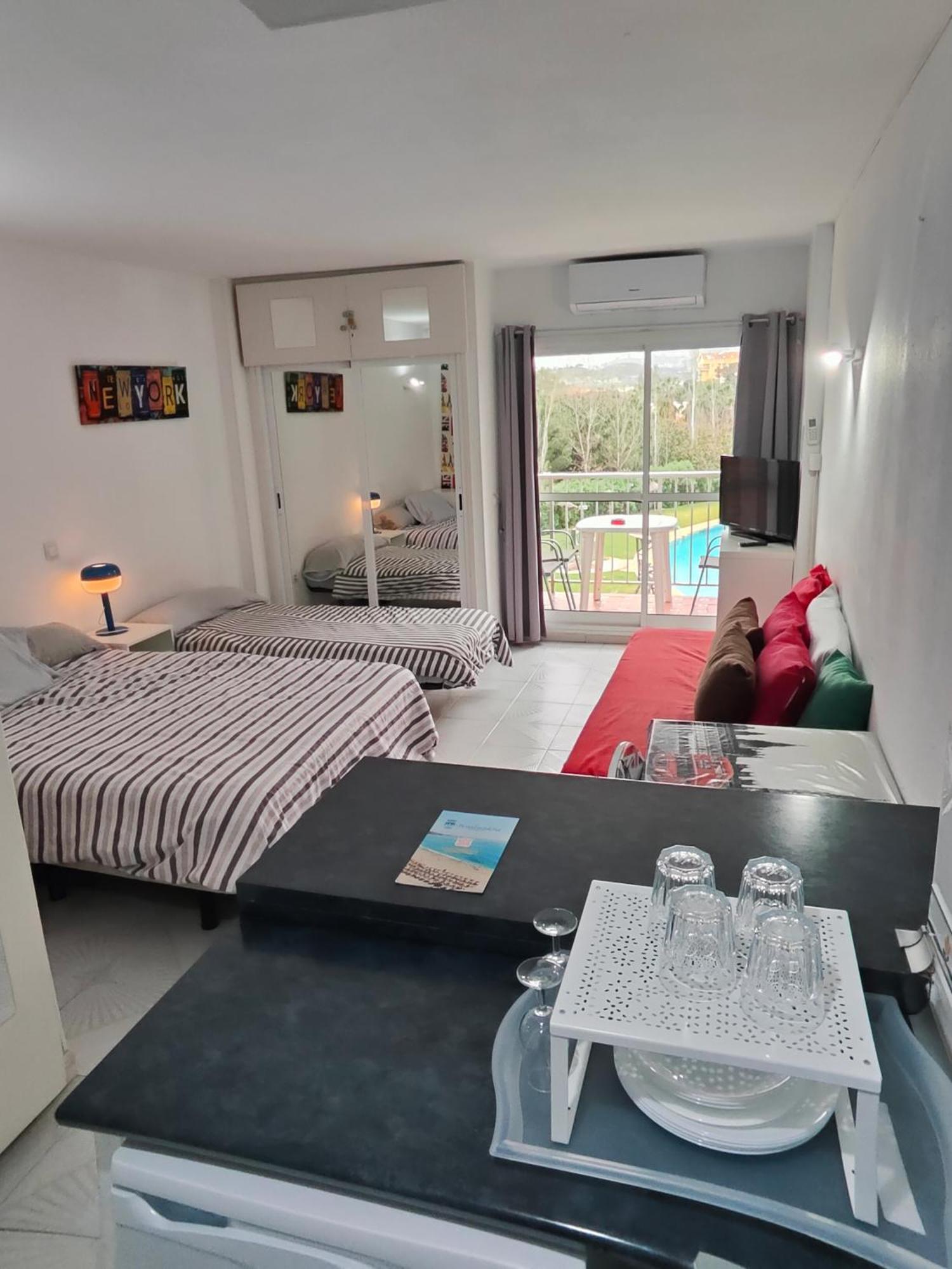 Jupiter Apartment Sea, Pools View Benalmadena Bagian luar foto